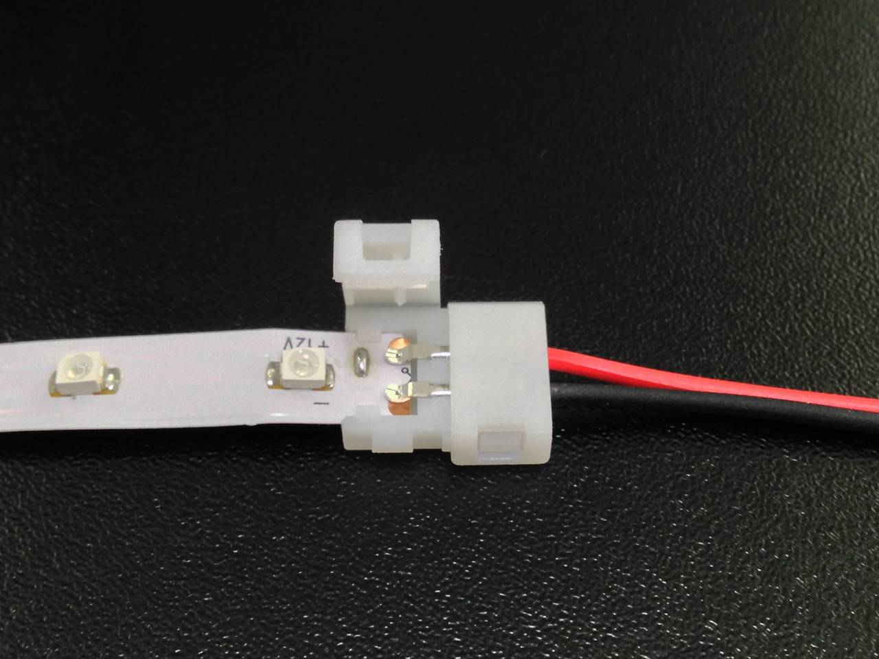 Как соединить светодиодную ленту - 3 вида коннекторов. подключение между собой без пайки, под углом, с блоком, с проводами.