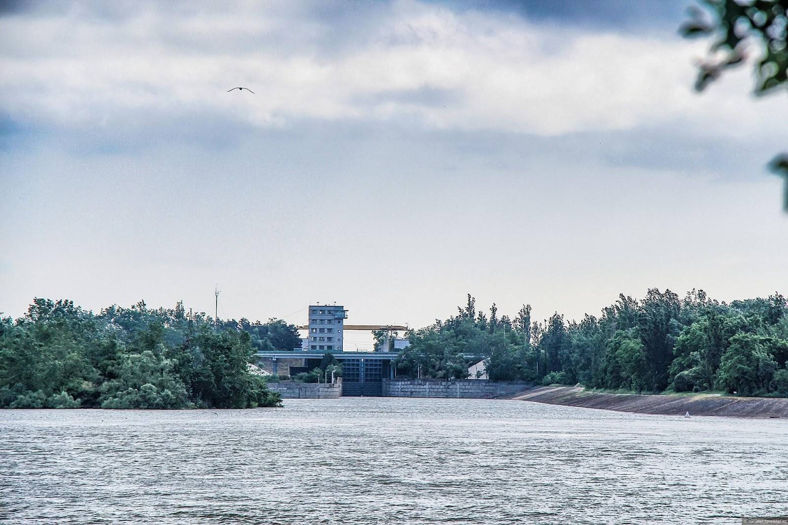 Краснодарское водохранилище фото сверху