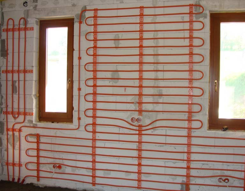 Электрический теплый пол на стену: какой вид выбрать, установка и плюсы обогрева