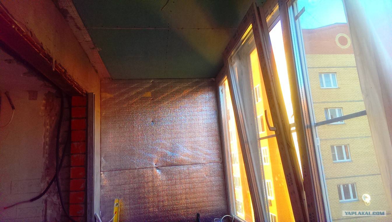 Как выполнить утепление балкона под жилую комнату?