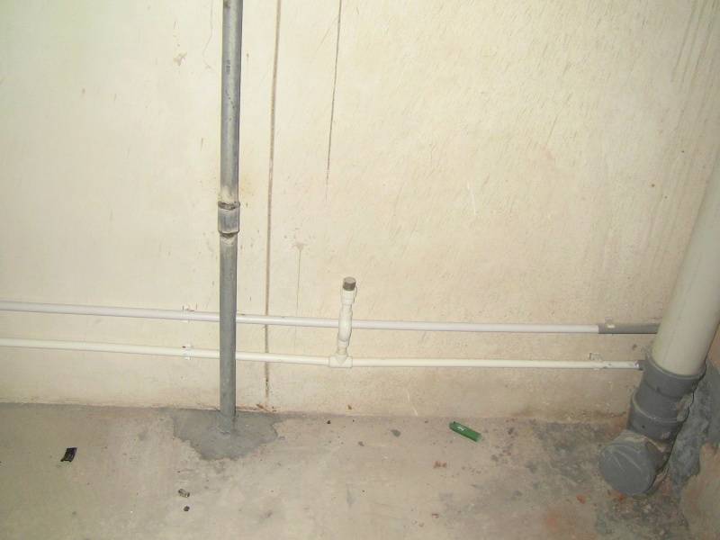 Крепление полипропиленовых труб к стене: достоинства, крепежные материалы, инструкция по монтажу, советы