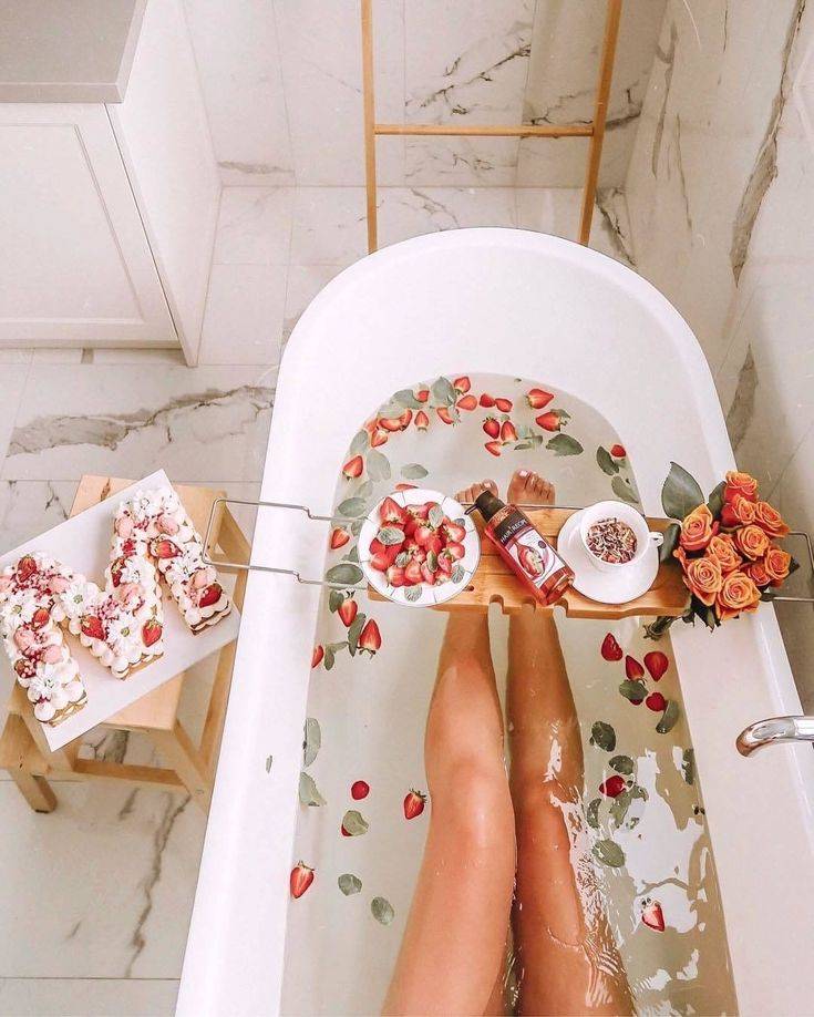 Аксессуары для ванной: фото, выбор мелочей для санузла
