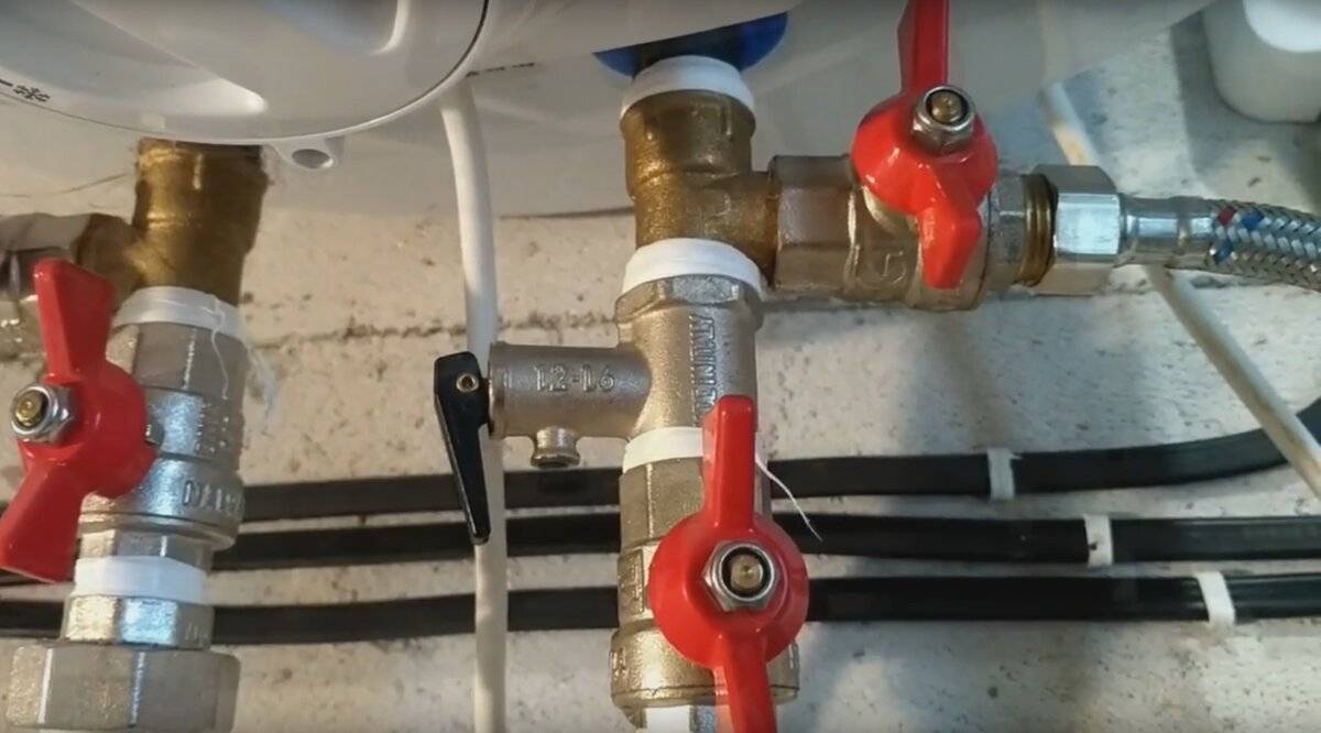 Как включить водонагреватель: новый, после простоя, инструкция по эксплуатации