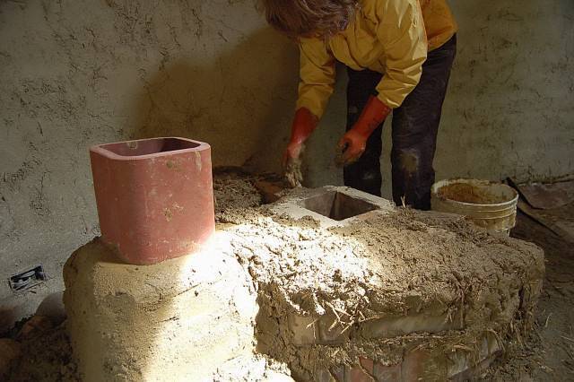 Возвращение глиняных печей: осваиваем технологию и строим садовую печь из глины своими руками ☛ советы строителей на domostr0y.ru