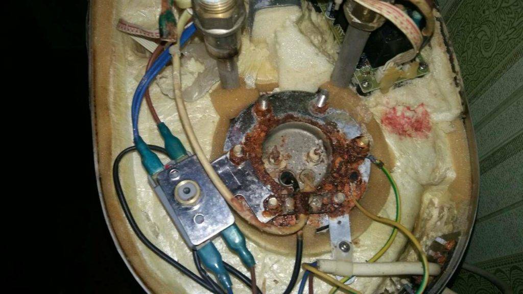 Замена тэна в водонагревателе - 5 ошибок. магниевый анод, очистка бака, проверка тэнов.