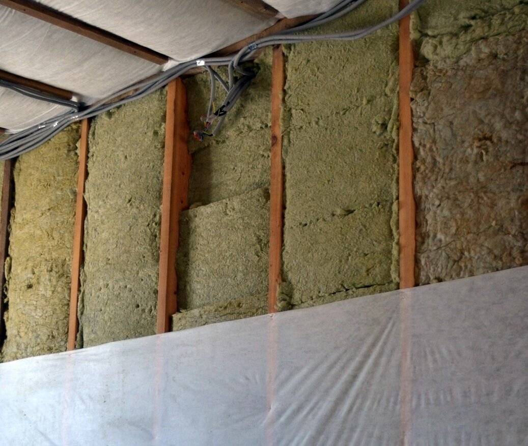 Как утеплить стену в угловой квартире изнутри | советы специалистов