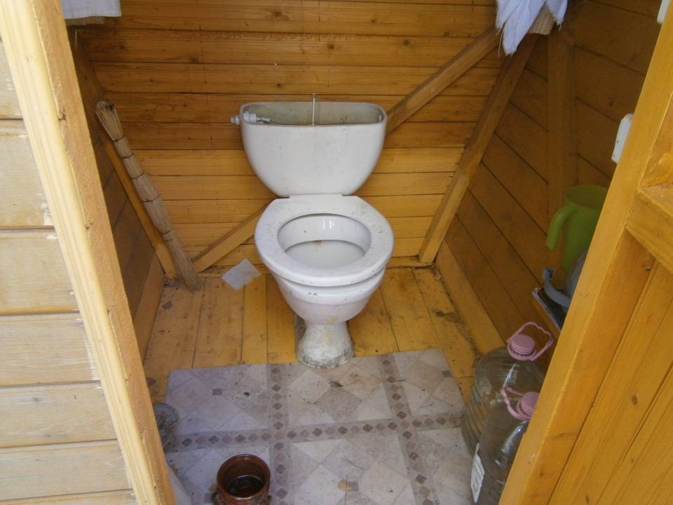 Туалет для дачи своими руками