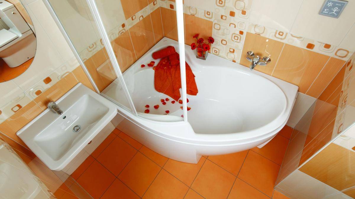 Как выбрать душевую кабину в маленькую ванную — полезные советы, нюансы выбора