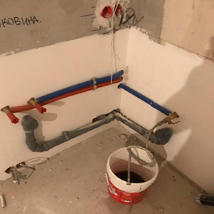Разводка канализации в частном доме своими руками – как правильно развести трубы