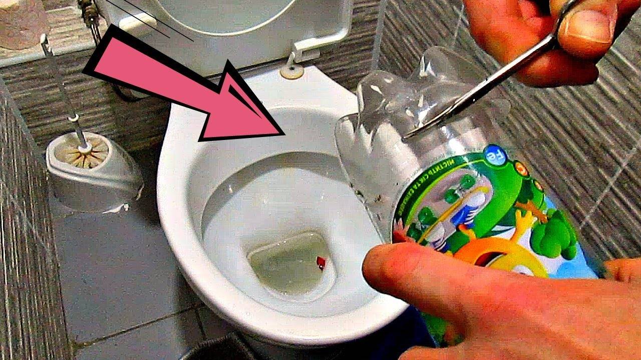 Засорился унитаз: как прочистить от засора самостоятельно в домашних условиях (+ видео)