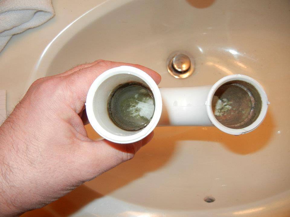 Причины запаха канализации в ванной и методы борьбы с ним — строительство и отделка — полезные советы от специалистов