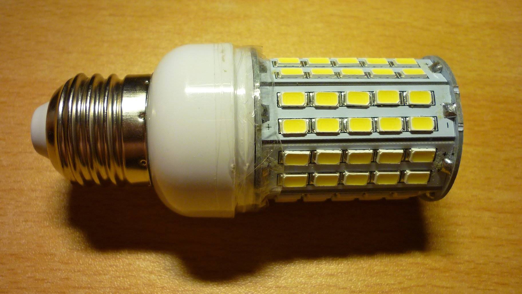 Почему греются светодиодные. Перегорела светодиодная лампа ip65. Мощная светодиодная лампа. Перегоревшая светодиодная лампа. Перегоревшая led лампа.