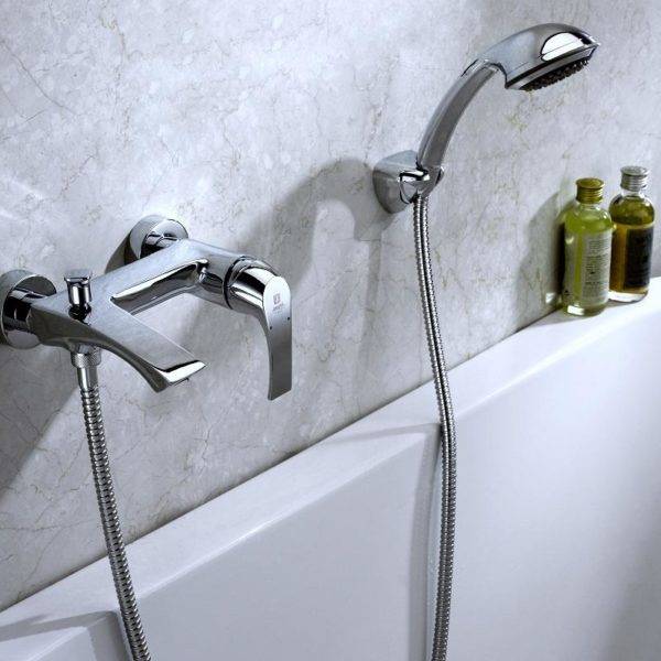 Как поменять смеситель в ванной: замена крана, как снять и заменить