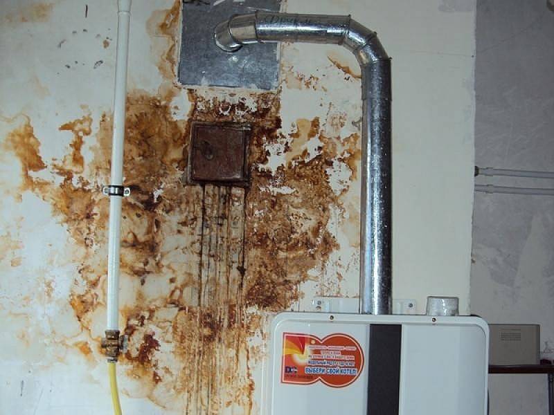 Течет вода из газового котла: причины, предрасполагающие факторы, способы устранения -