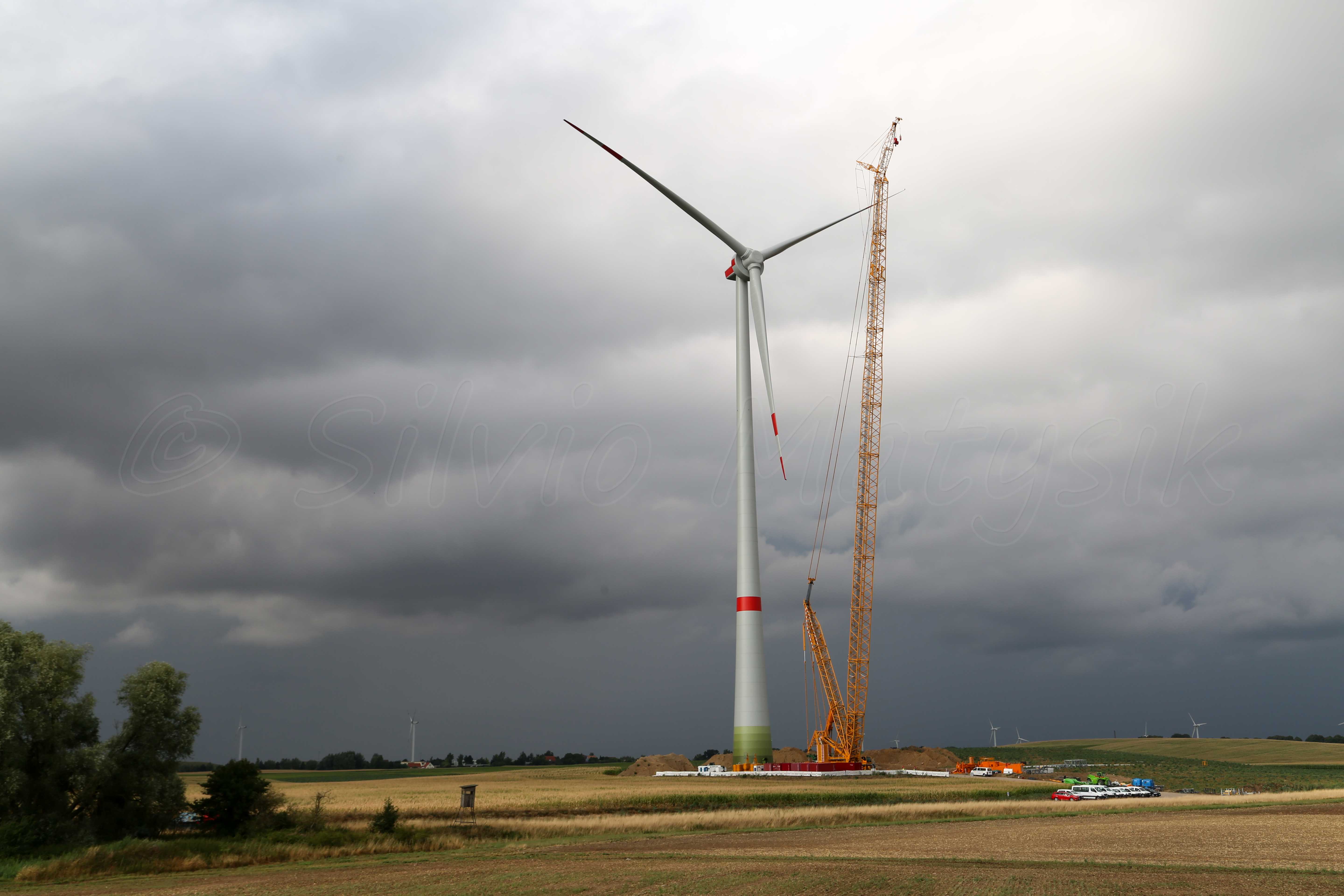 В великобритании построят крупнейшую в мире ветряную ферму на воде