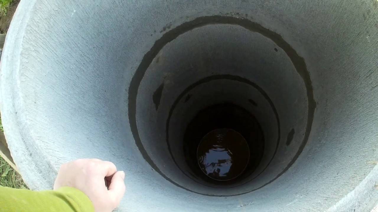 Как правильно очистить воду из колодца