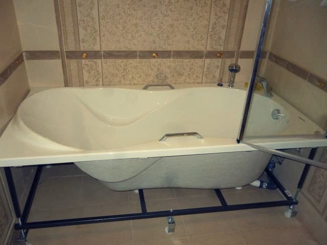Высота установки ванны от пола: нормы и допустимые отклонения  — стройка волка