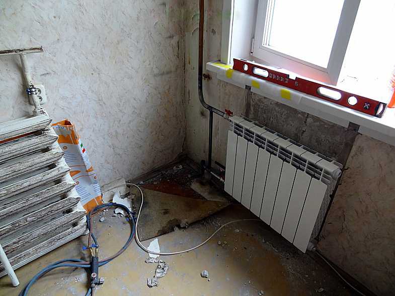 Как поменять радиаторы в квартире в разгар отопительного сезона