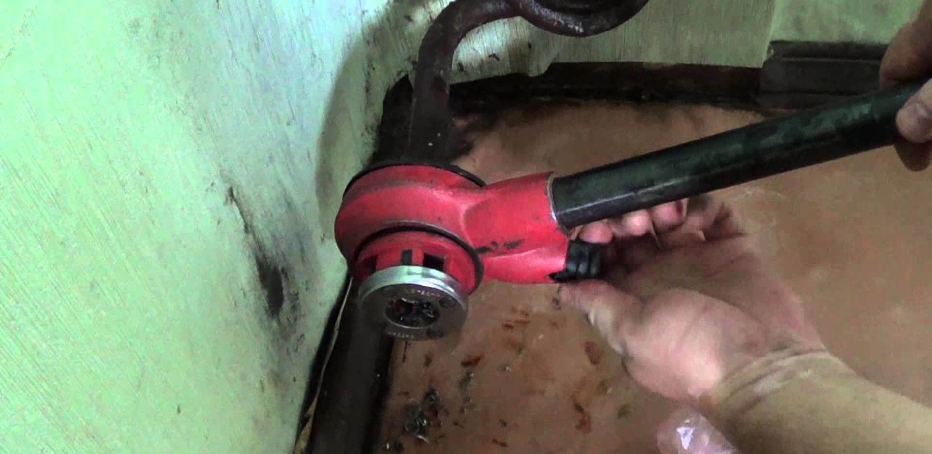 Как нарезать резьбу на водопроводной трубе — обзор способов