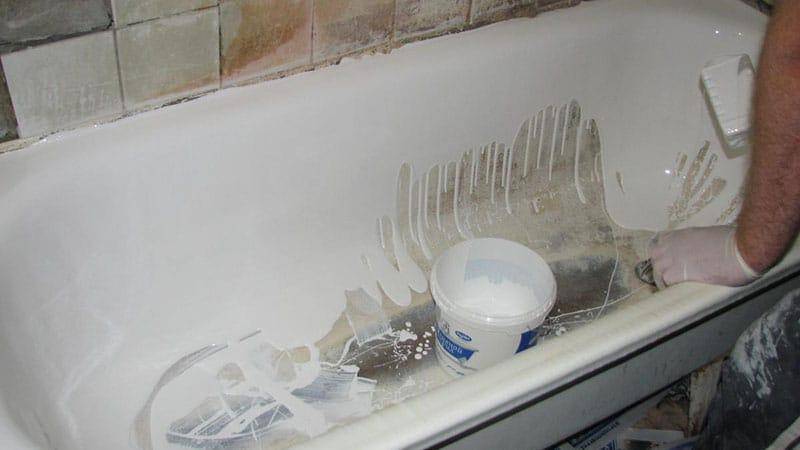 Как самостоятельно отреставрировать эмалированное покрытие старой ванны?