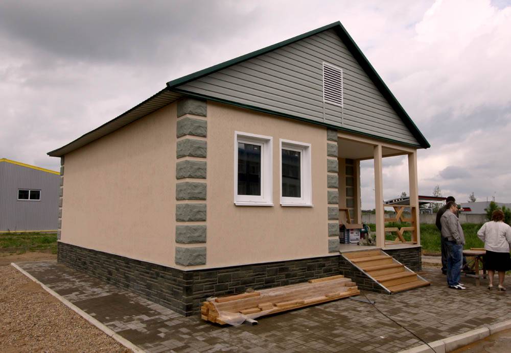 Как построить дом дешево и быстро своими руками: одноэтажный или двухэтажный, каркасный, деревянный, из пеноблоков, газобетона