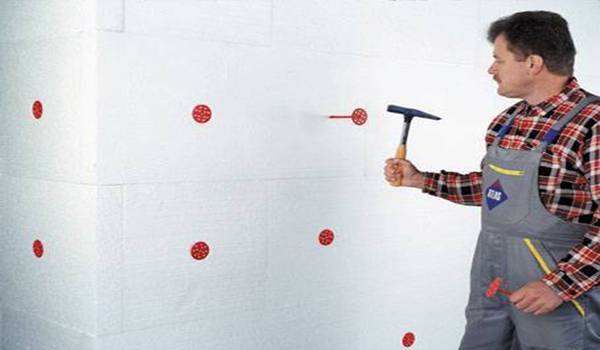 3 способа крепления пенопласта к стенам и потолку