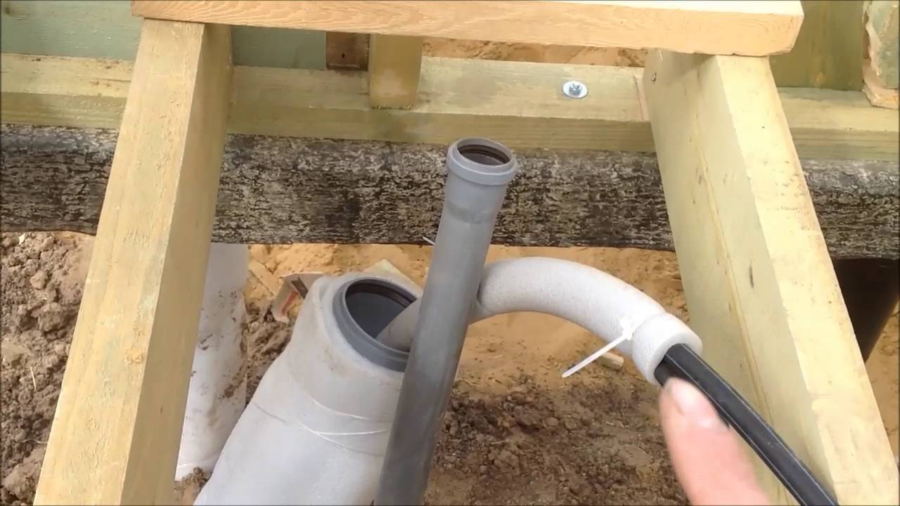 Как утеплить водопроводную трубу над землей, под землей, в частном доме