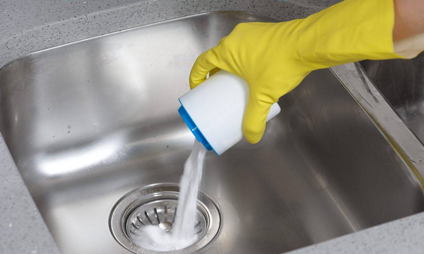 Как прочистить засор в раковине на кухне в домашних условиях подручными средствами