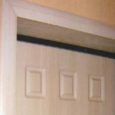 Отделка откосов входной двери: выбор материала и порядок монтажа