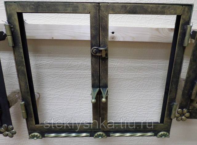 Стеклянные дверцы для камина: 4 популярные формы