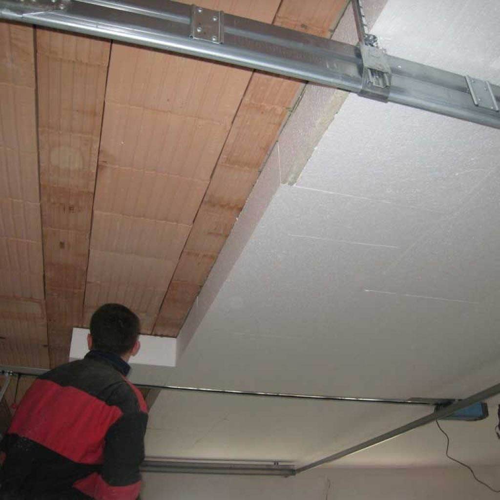 Можно ли делать утепление пенопластом потолка, преимущества материала, фотографии и видео