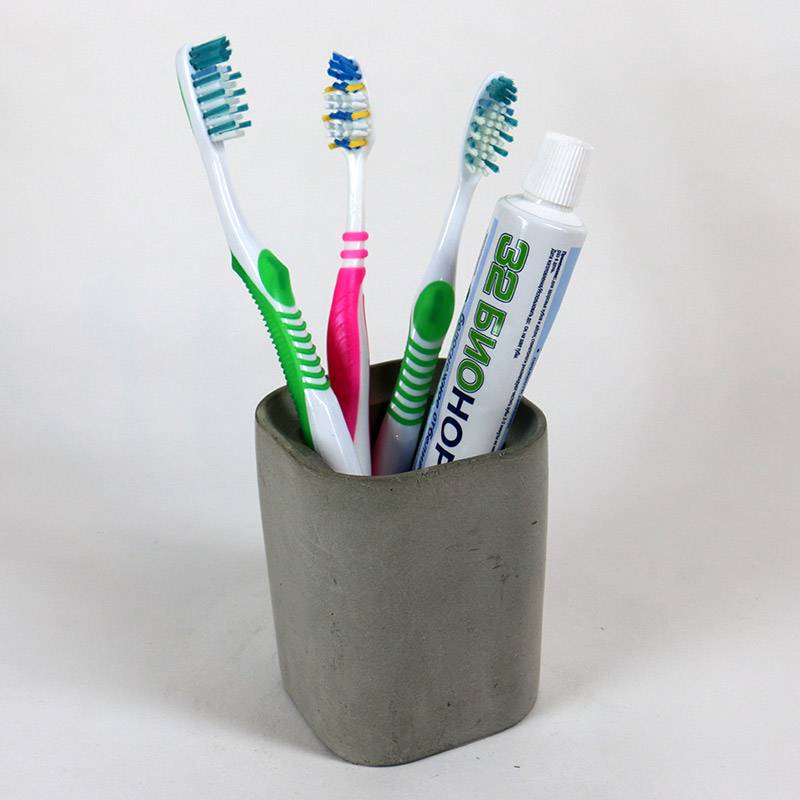 6 способов очистить зубную щетку от бактерий