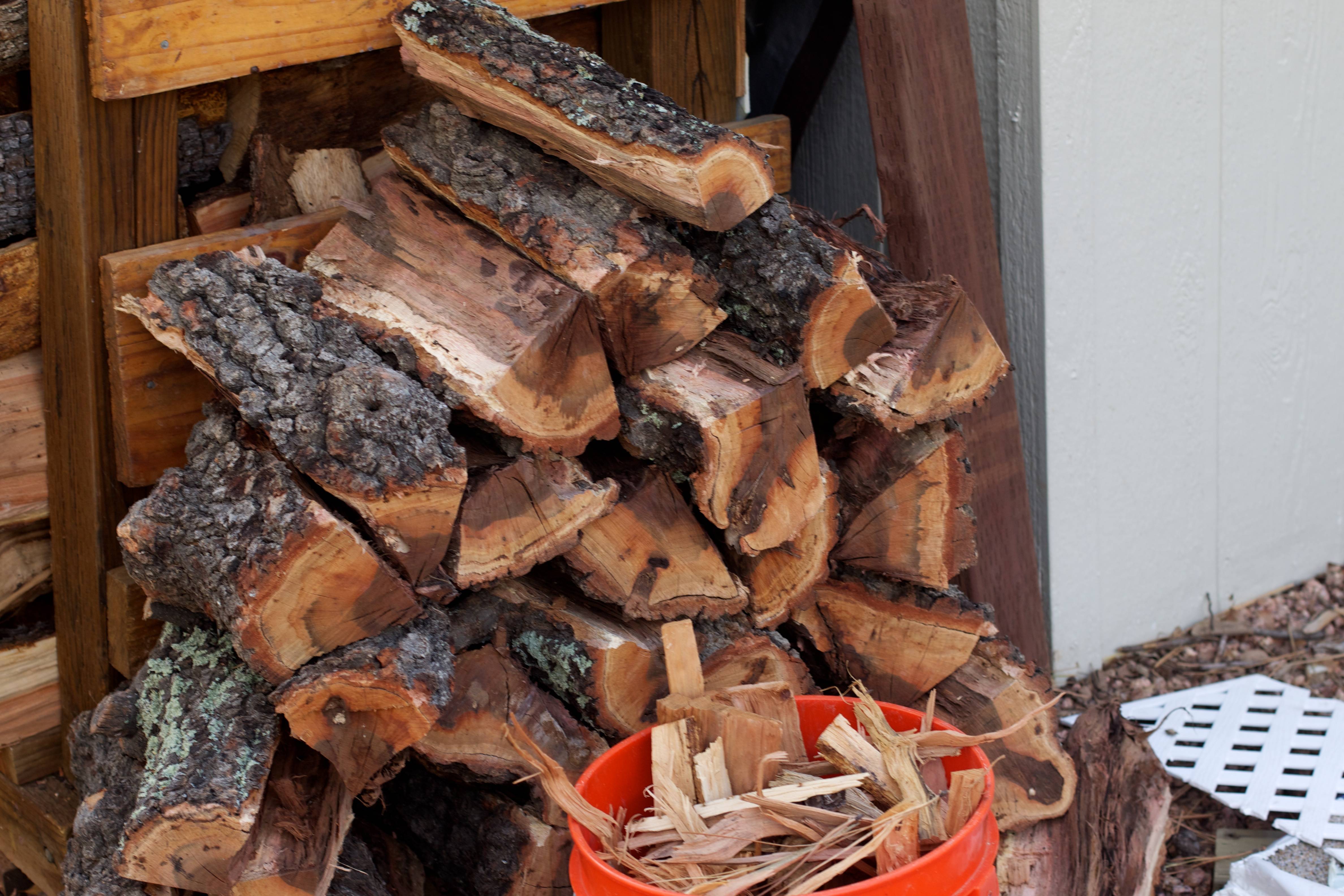 Какими дровами лучше топить печь: выбираем лучшие породы для топления печи в доме